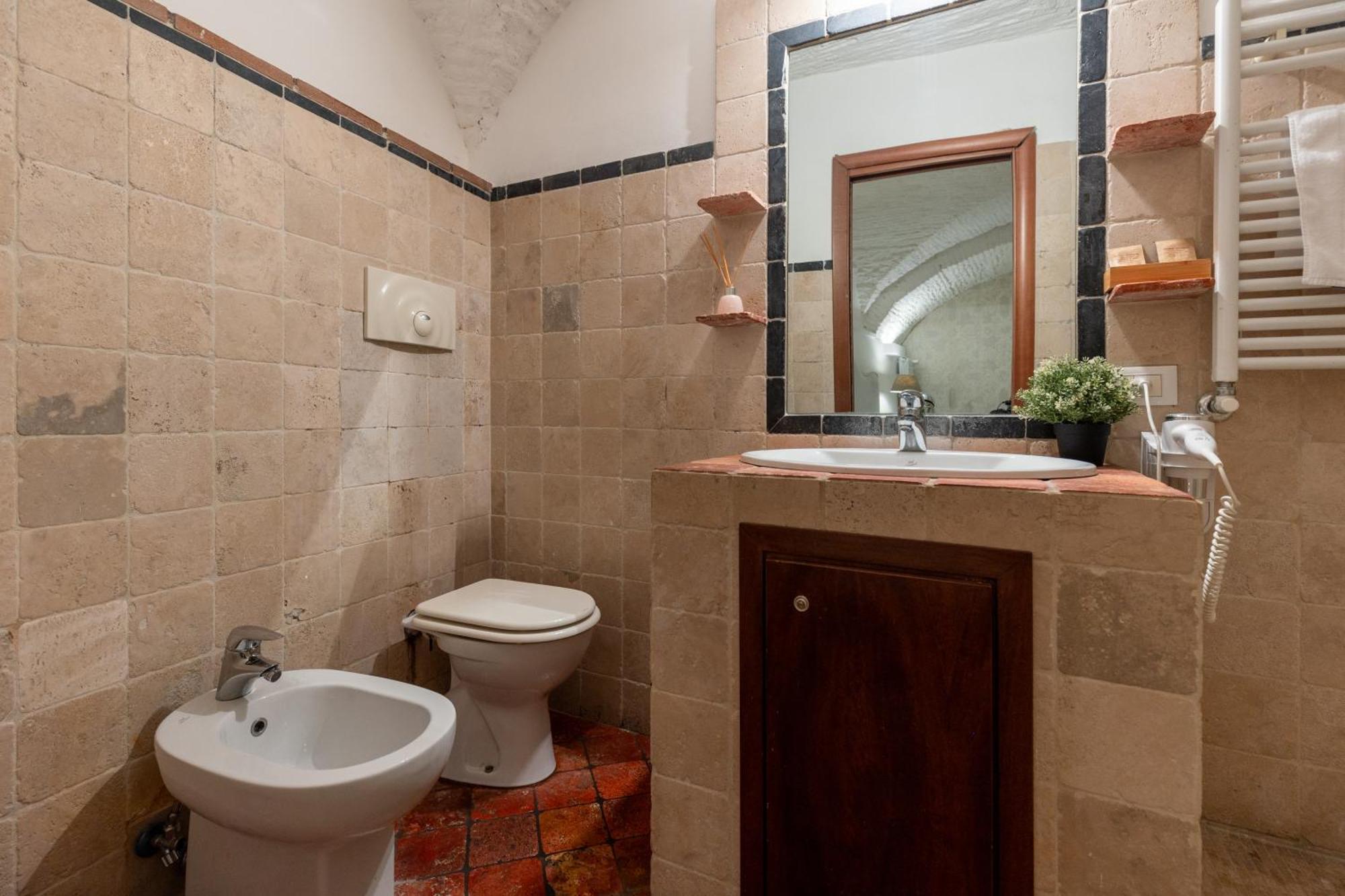 Guest house Cimarra 14-15 - *